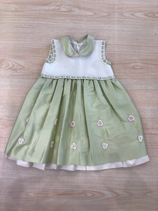 Abito Colibrì con corpetto in filo bianco smanicato con gonna rifinita da fiori colorati