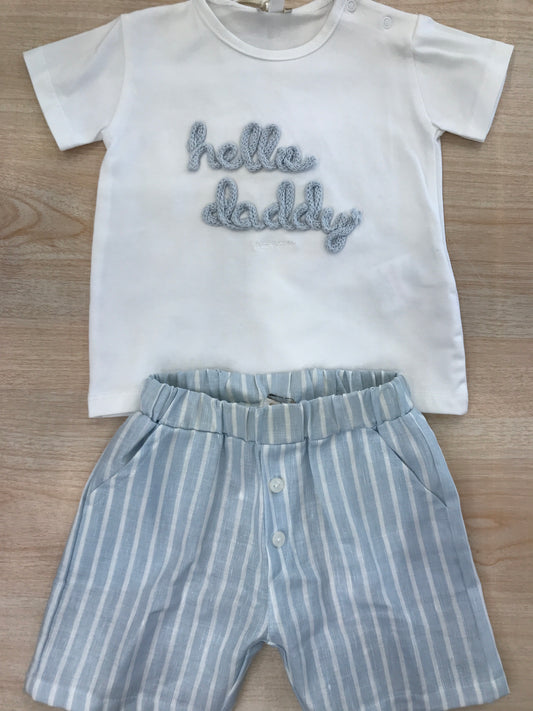 Completo Nanan due pezzi t-shirt mezza manica con scritta in rilievo con bermuda a righe bianche e celesti