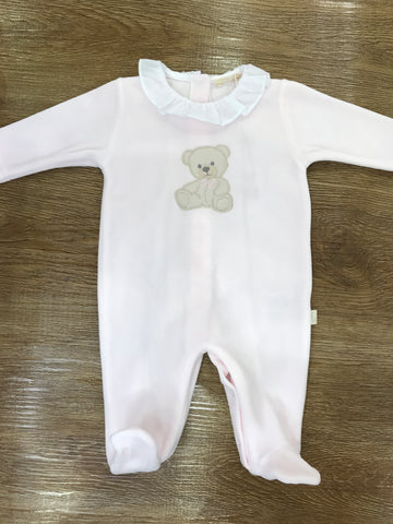 Tutina Baby Gi in ciniglia intera rosa con orsetto centrale con fiocco e colletto con rusche