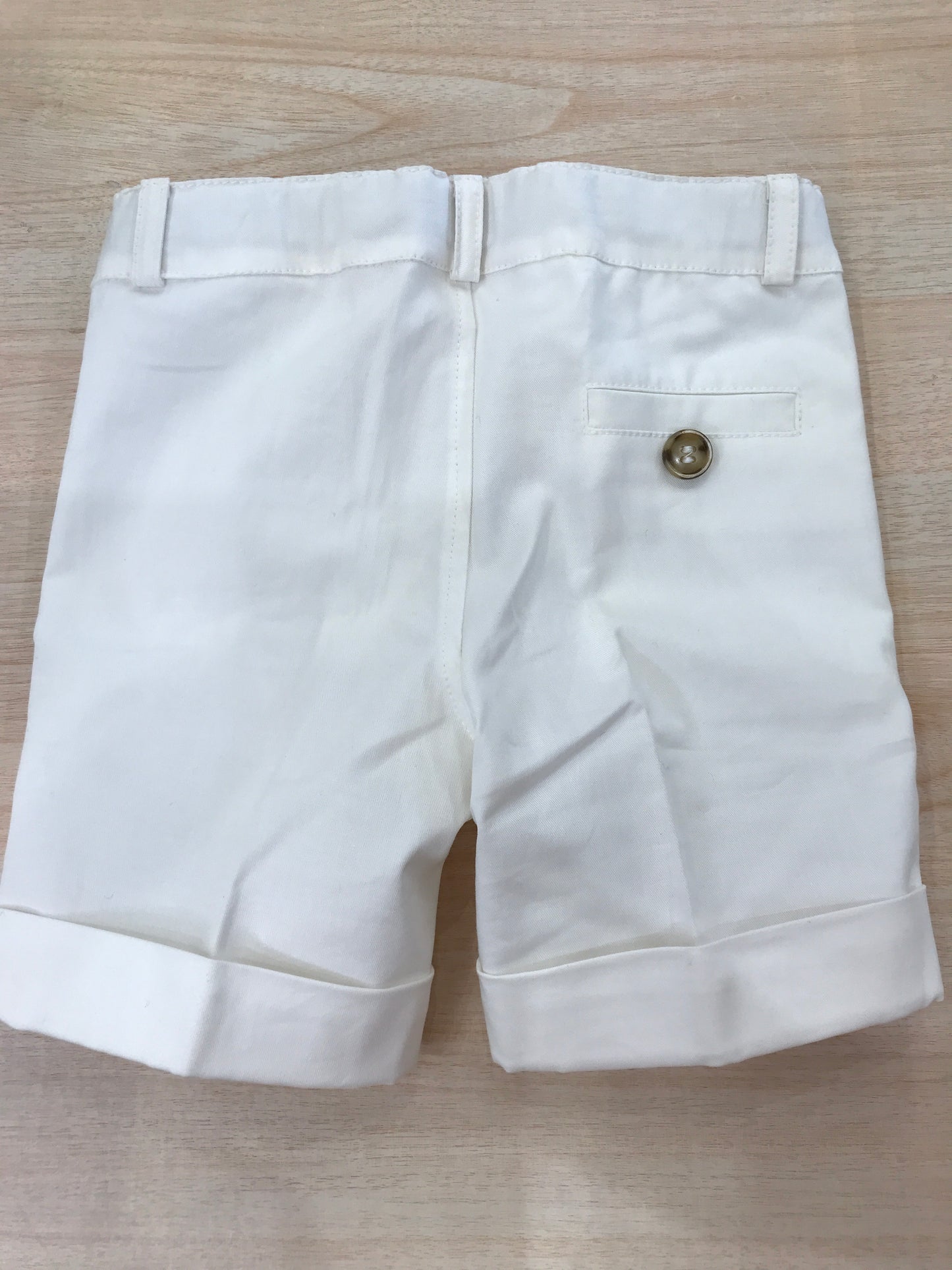 Pantalone Cielo Blu in cotone bianco corto con tasche sul davanti