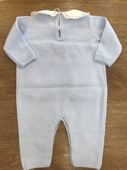 Coordinato Baby Lord set comprende copertina tutina scarpine e cuffietta coordinati da fiocchi e valancienne escluso il lenzuolino dal coordinato