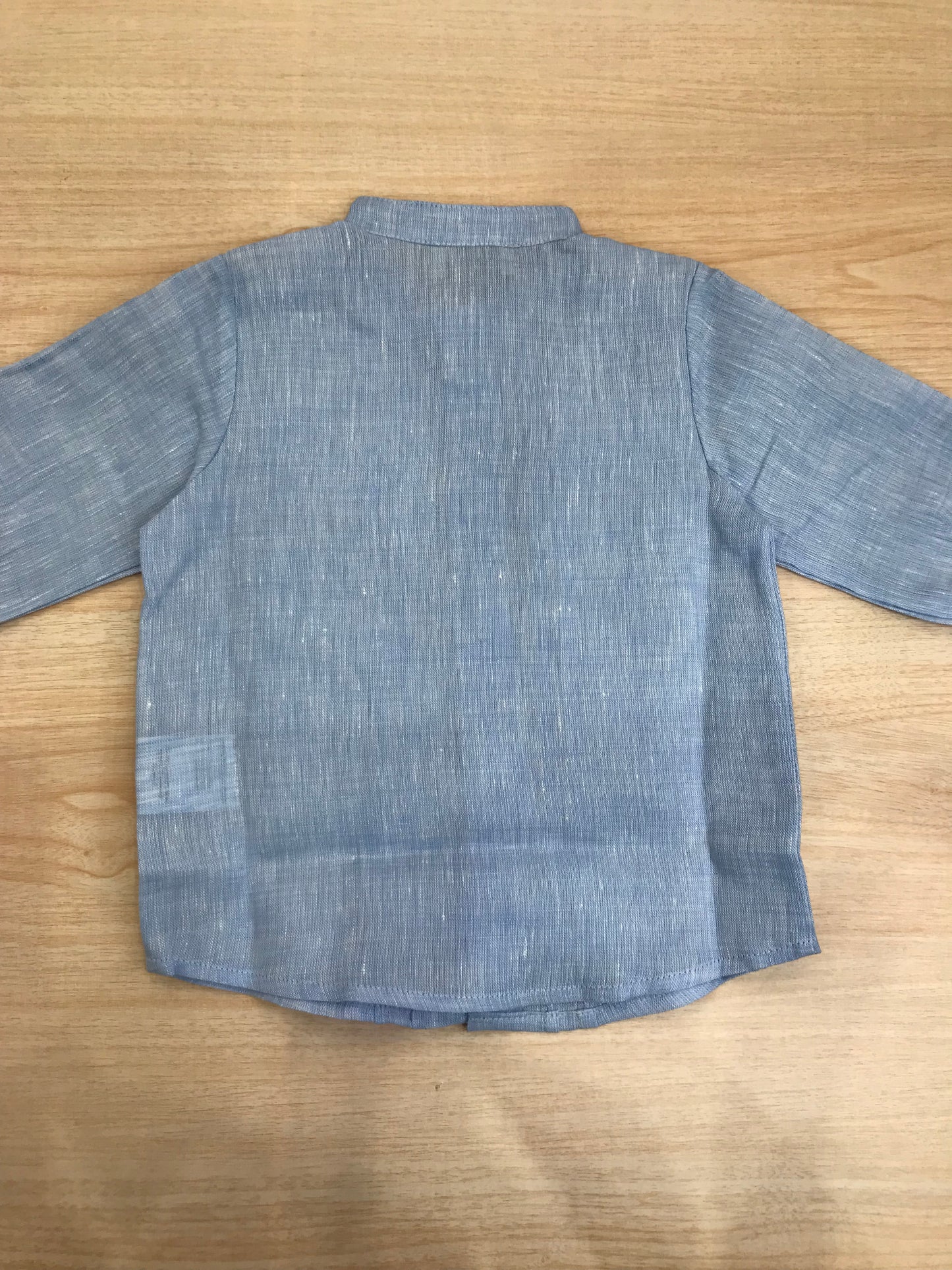 Camicia Jo Milano in lino manica lunga con bottoncini e pieghe sul davanti