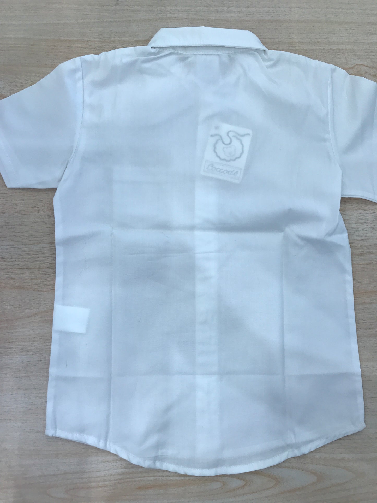 Camicia Coccodè mezza manica con tasca laterale e bottoni sul davanti