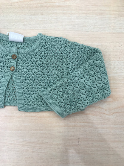 Cardigan Paz Rodriguez in filo traforato verde con due piccoli bottoni in legno