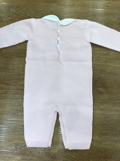 Tutina Bebè di Almy in filo rosa collo tondo bianco con pizzo sul corpetto