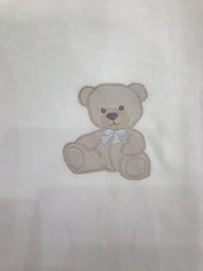 Coperta Baby Gi in ciniglia panna con orsetto ricamato sul davanti