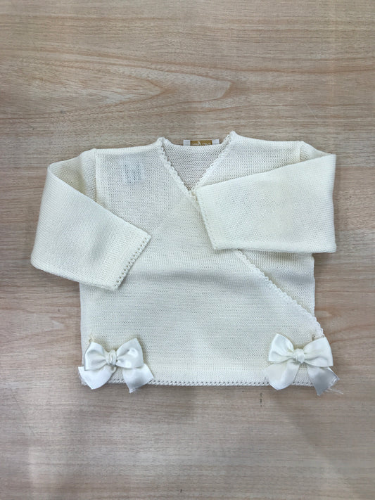 Cardigan Baby Lord in filo panna con chiusura ad incrocio e fiocchetti