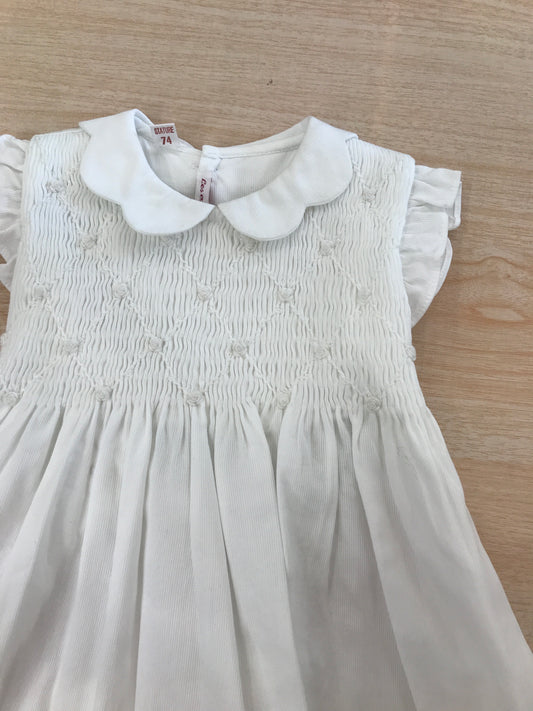Abito Les Enfants de Gisele in cotone smanicato con rusche colletto smerlato con corpetto lavorato da punto smock e roselline bianche