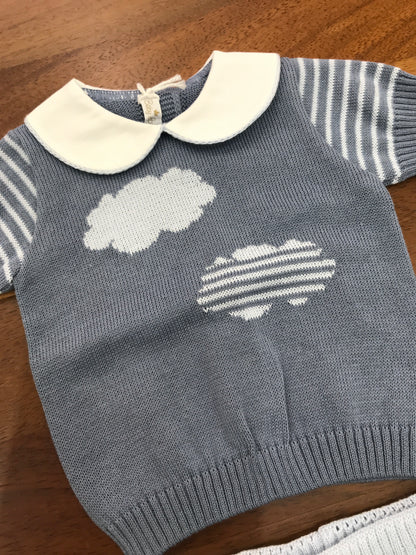 Completo Baby Lord in filo due pezzi mezza manica collo tondo nuvole sul davanti celesti pantalone corto celeste