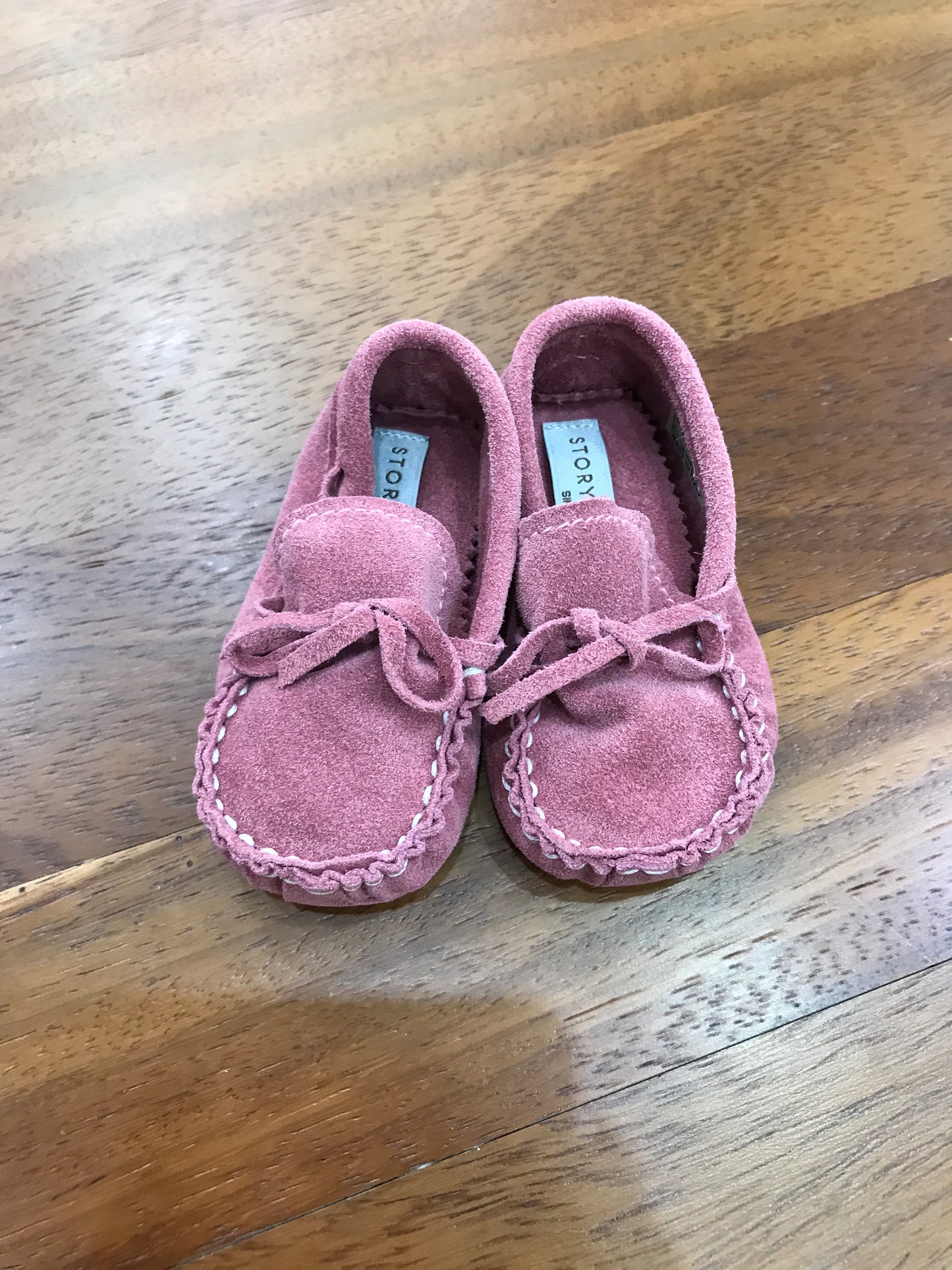 Scarpina Story Loris