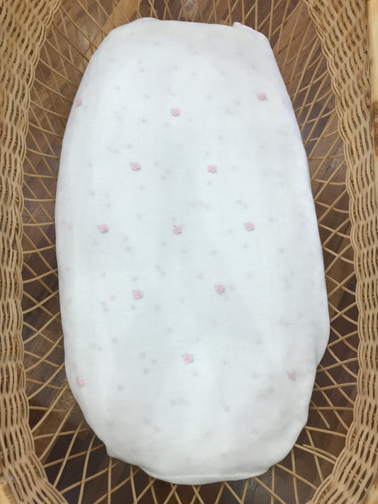 Coperta Baby Lord in lana panna con piccole rose rosa ricamate a mano