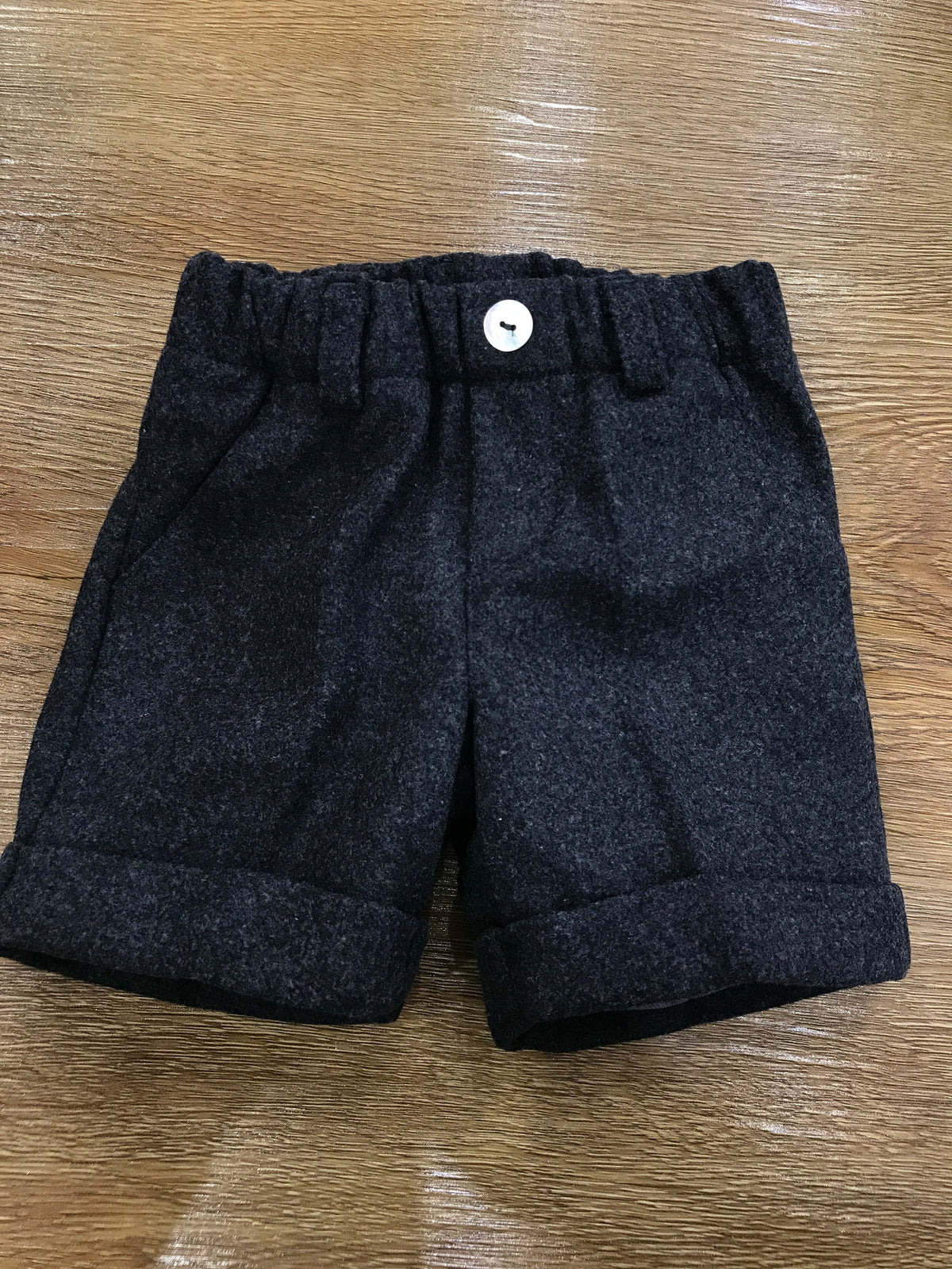 Pantalone Jo Milano in panno grigio scuro con risvolto