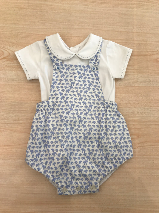Completo Paz Rodriguez in cotone salopette con bretelle decorata da piccoli elefantini celesti con body mezza manica con collo tondo dal profilo celeste