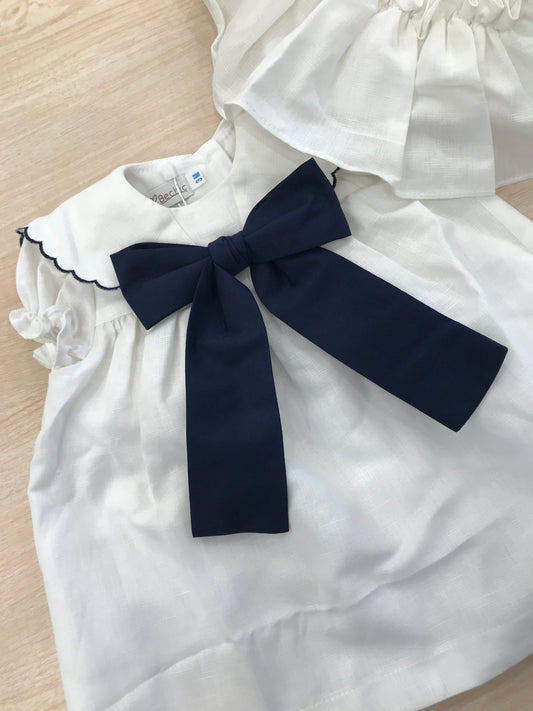 Completo Fofettes in lino due pezzi abitino mezza manica a sbuffo con colletto smerlato rifinito in celeste con fiocco centrale con culotte abbinata