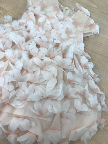 Abito Ladia in cotone con tulle mezza manica gonna ampia con tanti piccoli fiori applicati su tutt'esso