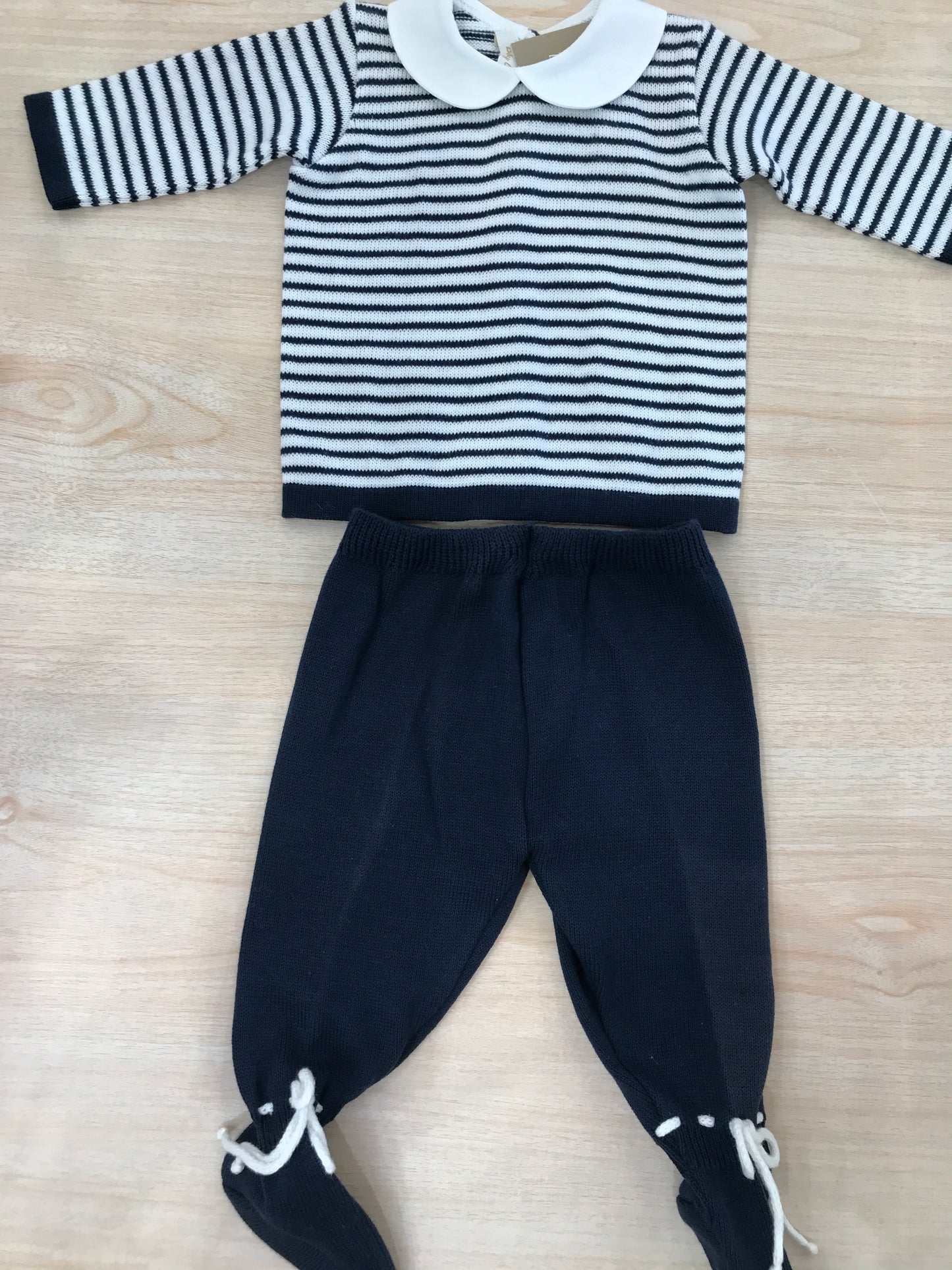 Tutina Baby Lord in filo due pezzi a righe bianche e blu con pantalone con piedini
