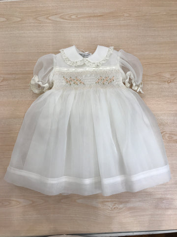 Abito Piccola Giuggiola in organza in seta mezza manica con lavorazione di punto smock roselline ricamate a mano e applicazione di pizzo