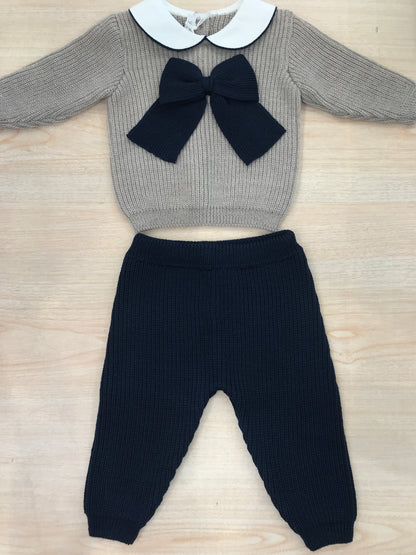 Tutina Baby Lord in lana due pezzi tortora e blu scuro con fiocco centrale e colletto rifinito in blu