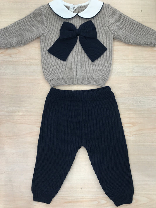 Tutina Baby Lord in lana due pezzi tortora e blu scuro con fiocco centrale e colletto rifinito in blu