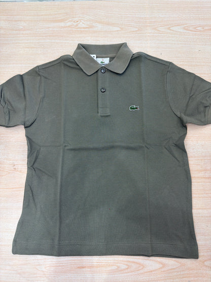 Polo Lacoste in cotone mezza manica con bottoncini e logo ricamato lateralmente unisex