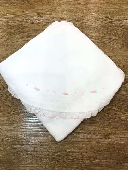 Telo Bagnetto Pepecè in spugna morbida bianco con triangolo contornato da ruche dal profilo rosa con piccole roselline e pois ricamati sul davanti
