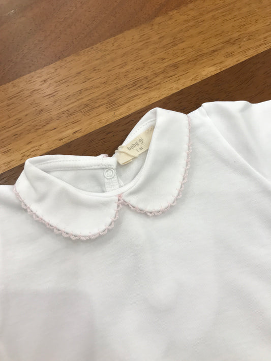 Body Baby Gi mezza manica con collo tondo rifinito con ricami rosa