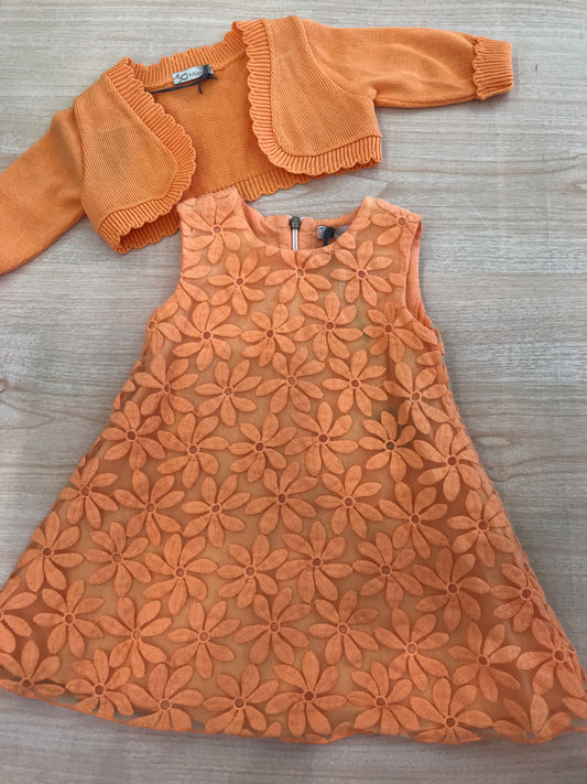 Abito Jo Milano smanicato arancione con fiori ricamati su tutt'esso con coprispalle smerlato