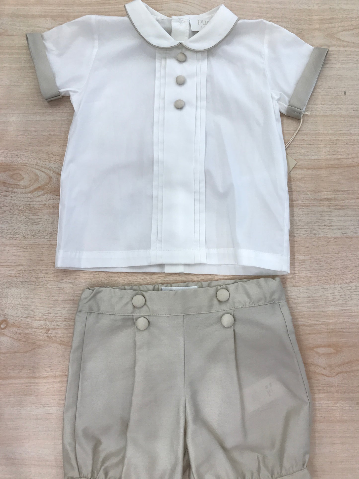 Completo Pure due pezzi in cotone camicia mezza manica con profilo tortora con bottoncini con bermuda a sbuffo