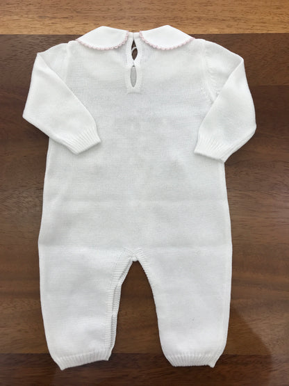 Tutina Baby Lord in filo manica lunga bianca con collo tondo con rose rosa lavorate a mano