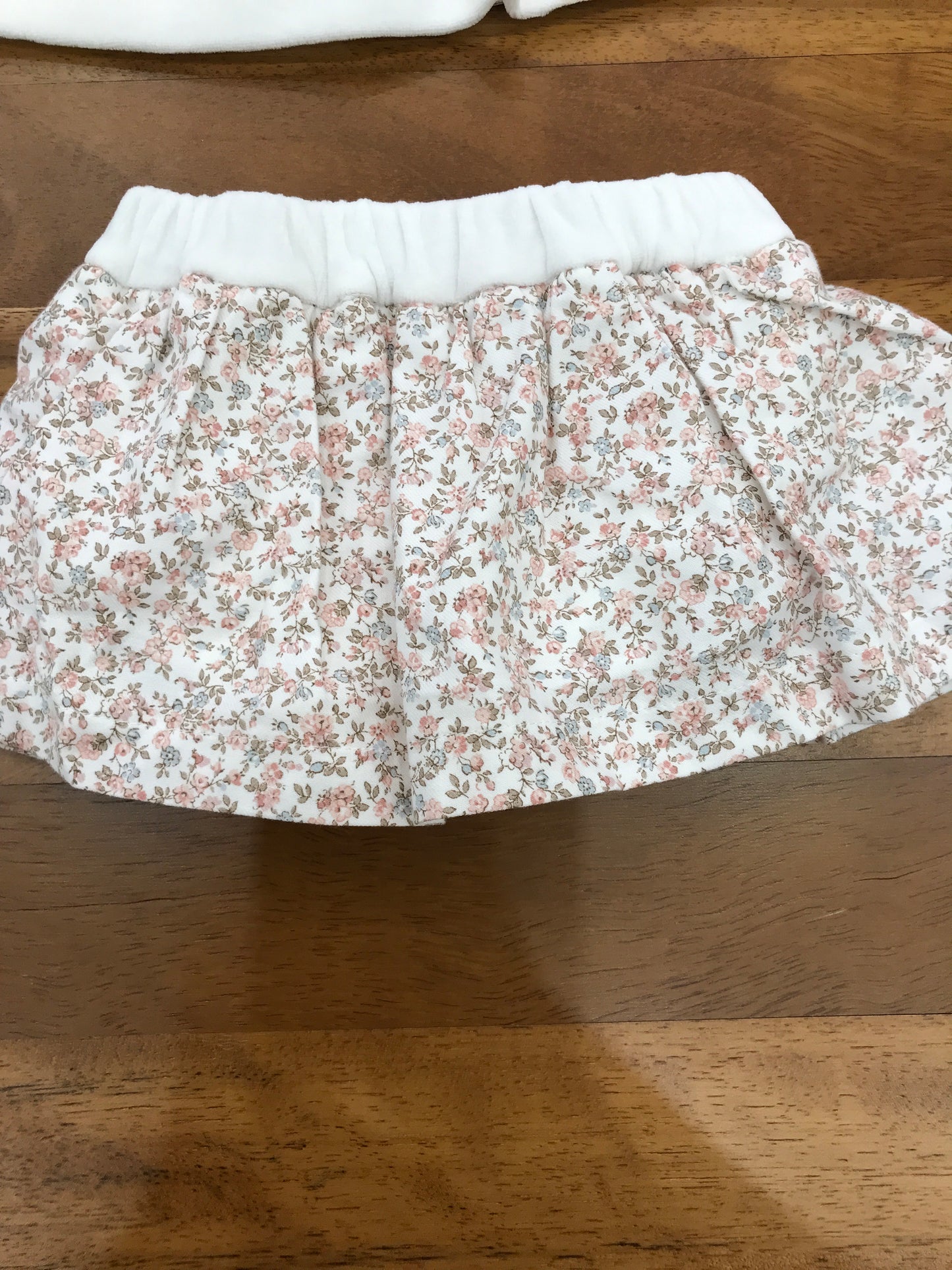 Tutina colori chiari