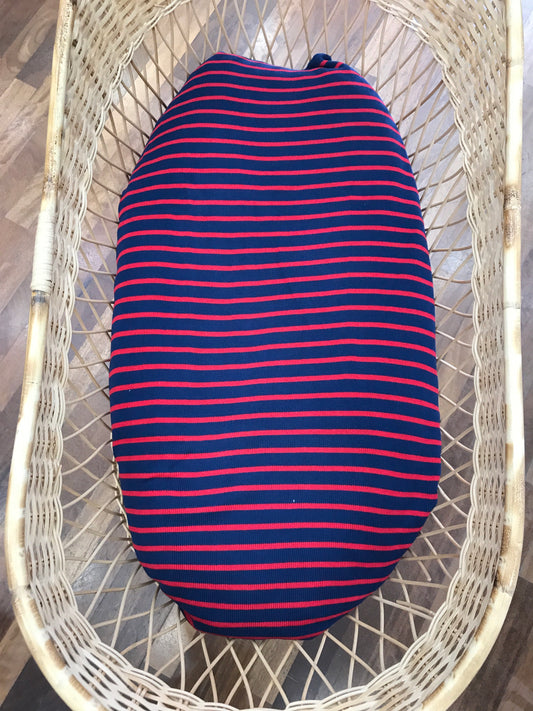 Coperta Baby Lord in filo blu scuro con righe rosse