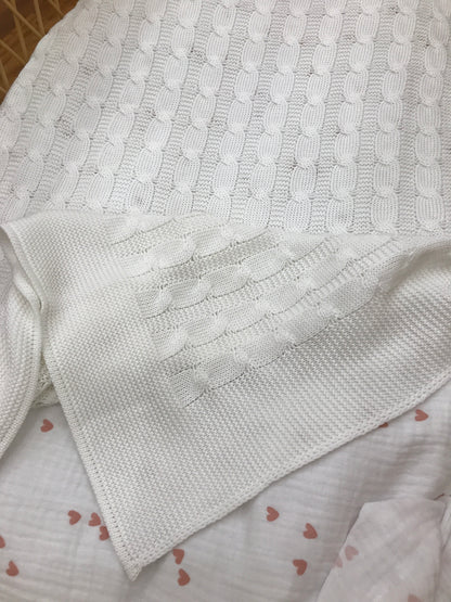 Coperta Baby Lord in filo bianca con lavorazione di trecce