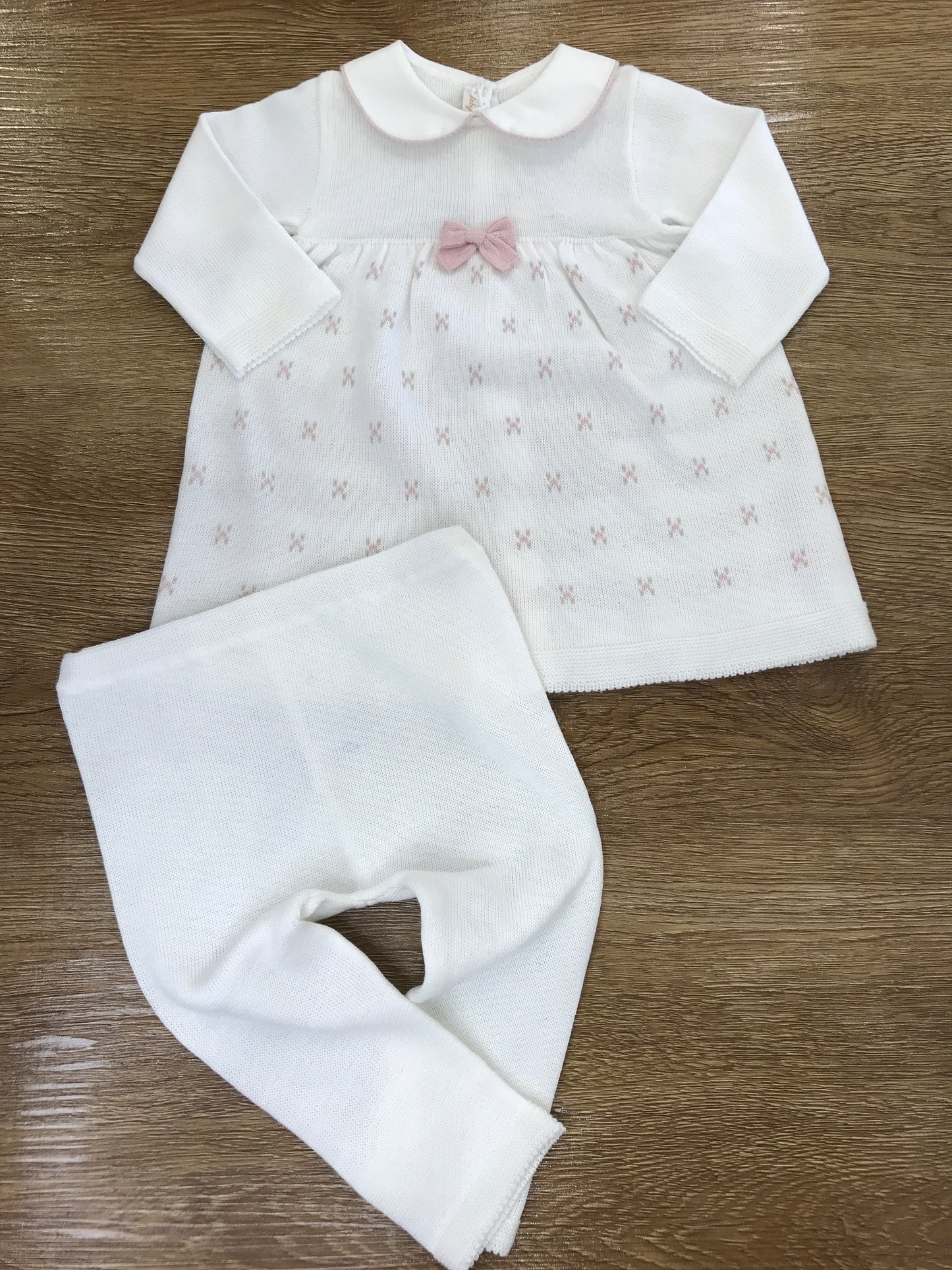 Completo Baby Lord in filo due pezzi bianco con fiorellini ricamati e fiocchetto sul davanti