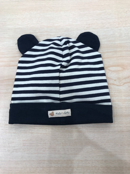 Cappello Nanan in cotone bianco e blu a righe con orecchie ed orsetto