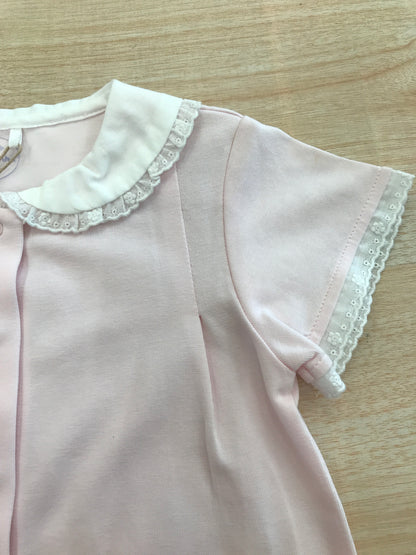 Pagliaccetto Laranjinha in cotone rosa con colletto con san gallo e sul retro rifinito a punta con fiori