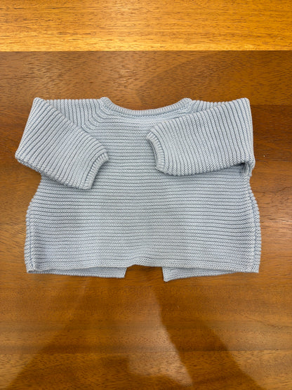 Cardigan Paz Rodriguez in filo celeste manica lunga con due bottoncini e pois ricamati lateralmente alla chiusura