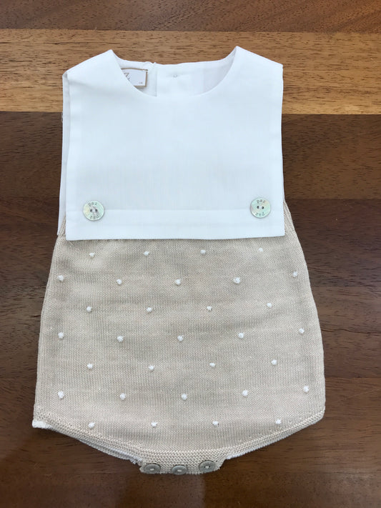 Pagliaccetto Paz Rodriguez in cotone il sopra bianco il sotto in filo tortora con pois bianchi con bottoncini madreperla che uniscono il sopra e sotto