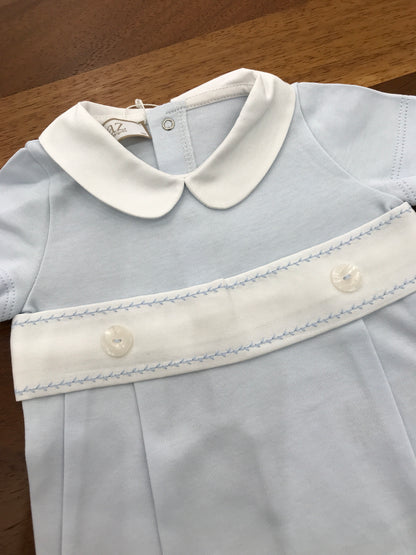 Pagliaccetto Paz Rodriguez in cotone celeste mezza manica collo tondo bianco fascia in vita bianca