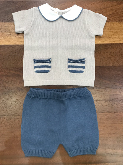 Completo Baby Lord due pezzi in filo beige e avio mezza manica collo tondo bianco tasche a righe sul davanti pantalone corto