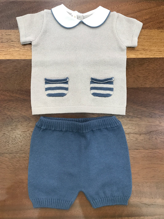 Completo Baby Lord due pezzi in filo beige e avio mezza manica collo tondo bianco tasche a righe sul davanti pantalone corto