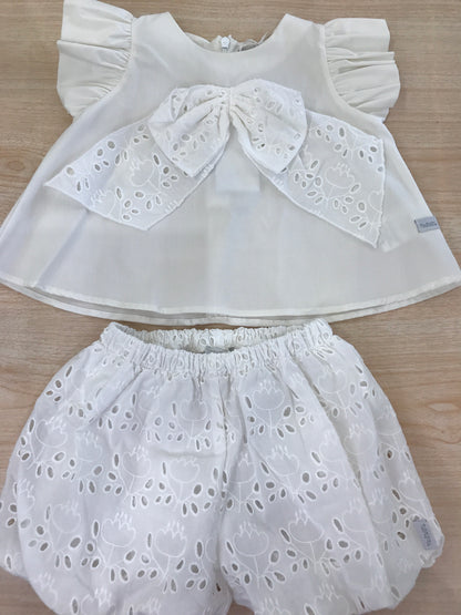 Completo Nanan t-shirt con rusche con fiocco in san gallo con culotte in san gallo