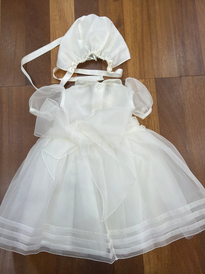 Abito Piccola Giuggiola in organza in seta panna con manichetta a sbuffo e roselline ricamate