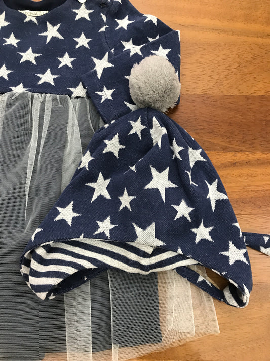 Abitino Coccodè in caldo cotone a manica lunga con tulle sulla gonna con stelline in grigio con cappellino abbinato