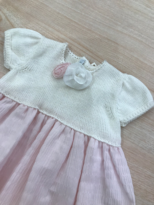 Abito Colibrì con corpetto in filo panna mezza manica con fiori e gonna rosa