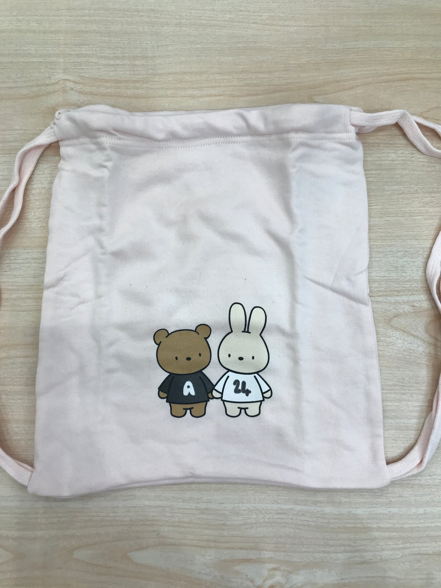 Tuta AVentiQuattrore in cotone rosa tre pezzi t-shirt felpina e pantalone lungo con sacca abbinata decorato da orsetti
