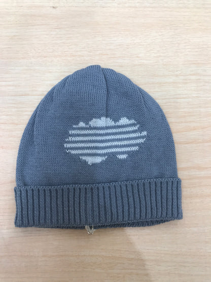 Cappello Baby Lord in filo avio con risvolto con nuvoletta a righe