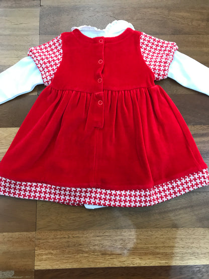 Abito Coccodè in ciniglia rosso mezza manica bianca e rossa t-shirt bianca manica lunga e collo con rusche con fiori in vita