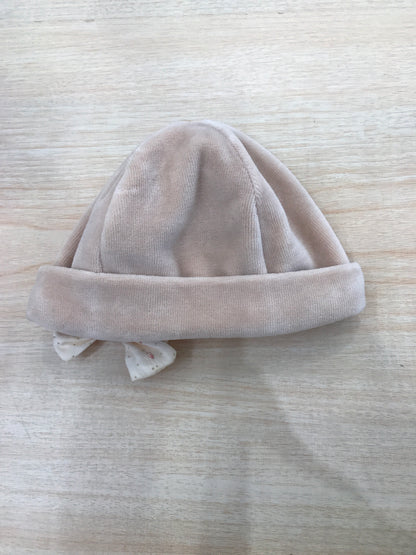 Cappello Baby Gi in ciniglia rosa antico con fiocchetto floreale