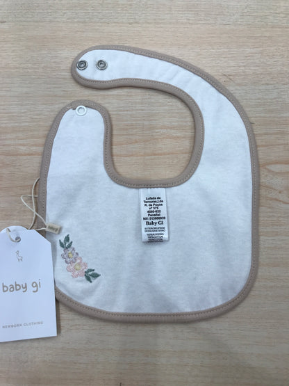 Bavetta Baby Gi in cotone rifinito in ciniglia rosa antico con fiore ricamato