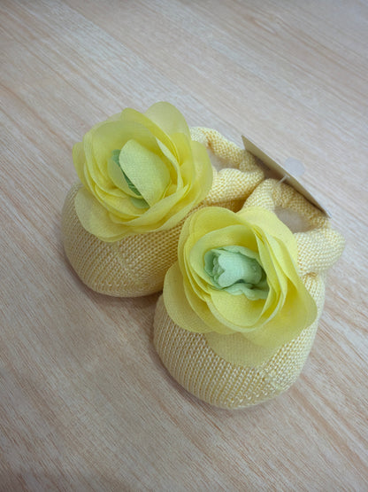 Babbucce Story Loris in filo giallo con fiore sul davanti verde e giallo